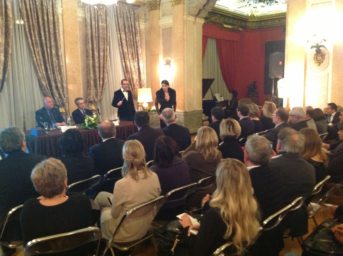 Micheli presenta il Macerata Opera Festival all'ambasciata italiana a Mosca